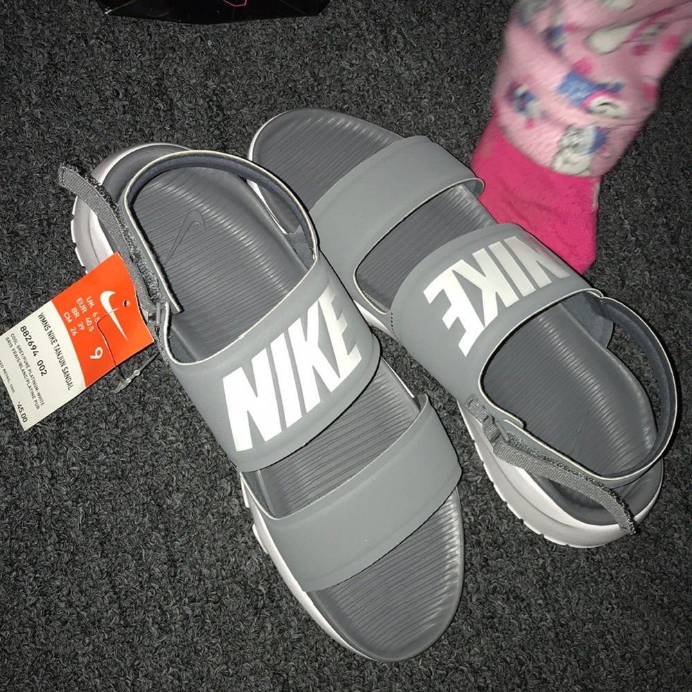 Nike Tanjun Sandals